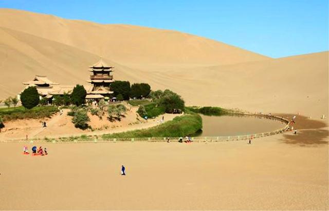 想围绕青海西北大环线旅行,这几个旅游景区是不容错过的