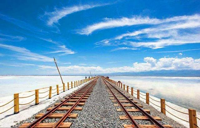 想围绕青海西北大环线旅行,这几个旅游景区是不容错过的