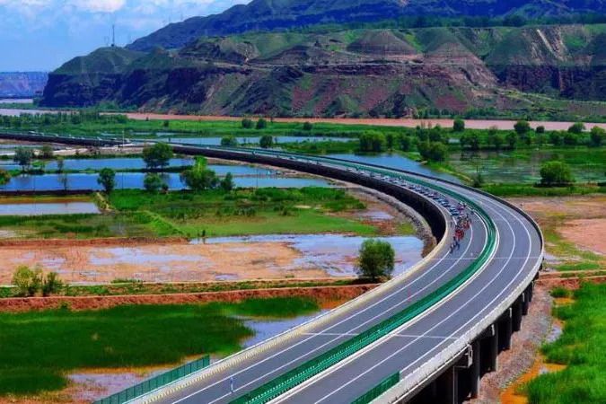 甘肃最美旅游公路，名副其实的黄河观光走廊